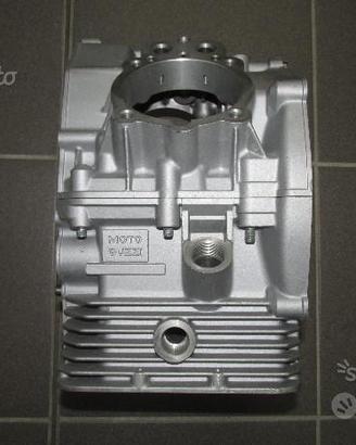 Coppia carter motore nuovi e originali Moto Guzzi