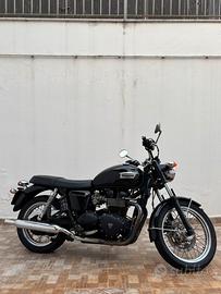 Triumph Bonneville anno 2008
