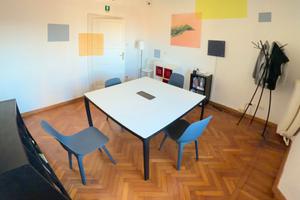 Stanza uso ufficio - Pieno centro