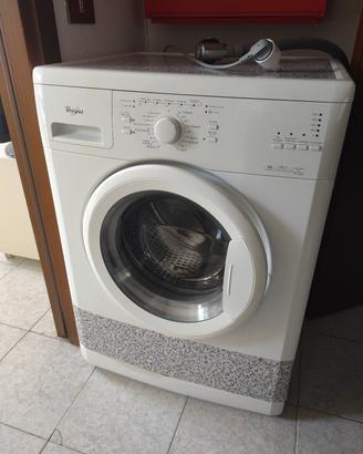 lavatrice Whirlpool 