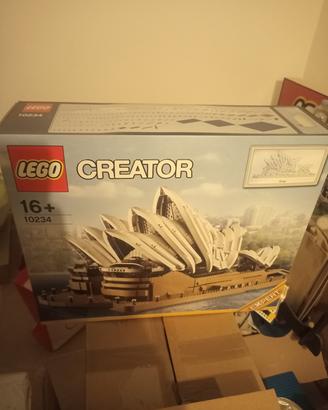 Lego 10234 Sydney Opera House