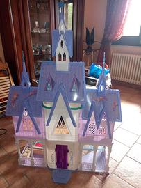 Grande castello di frozen per bambine