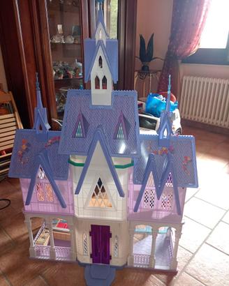 Grande castello di frozen per bambine