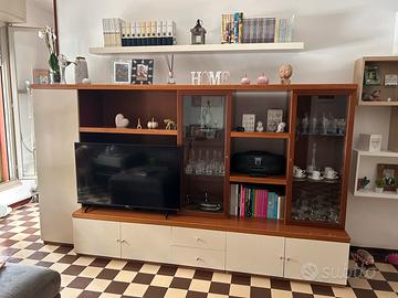 Mobile in legno