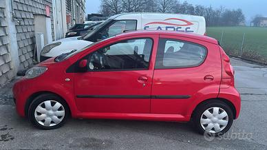 Peugeot 107 - 2011 - manutenzione professionale