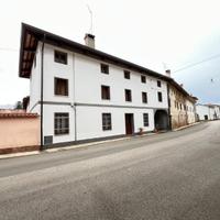 LUMONOSA CASA DAGLI AMPI SPAZI E GIARDINO