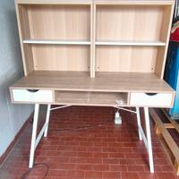 Scrivania Moderna con Cassetti - Design Scandinavo