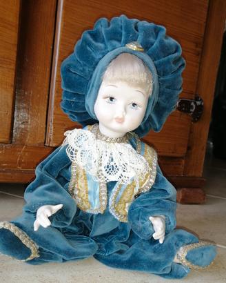 bambola in porcellana 