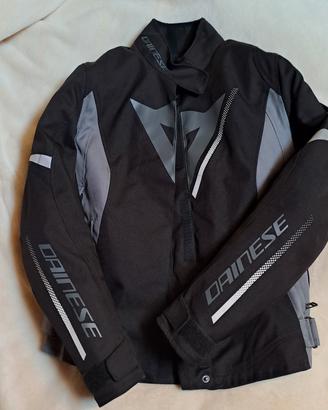 Giubbotto moto donna DAINESE e guanti ALPINESTARS