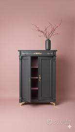 Credenza con ripiani rivisitata antica