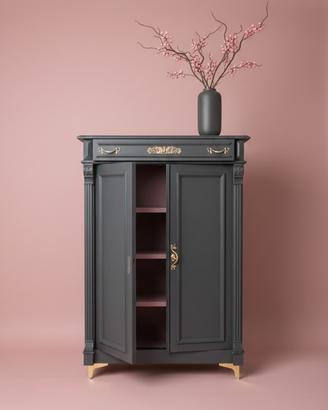 Credenza con ripiani rivisitata antica