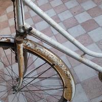 Bicicletta anni 90 con freni a bacchetta 