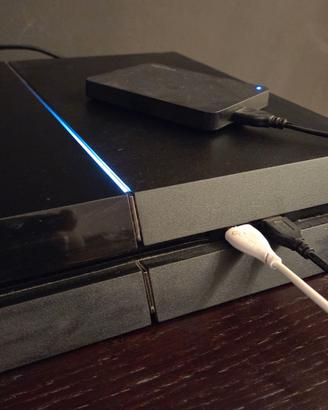 PS4 FAT + Joystick + Cavo + 1TB + 13 giochi