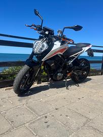 KTM 390 Duke - 2022