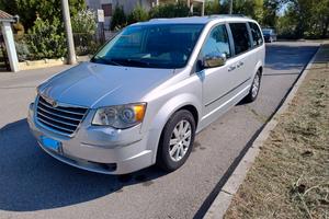 Chrysler Grand Voyager Limited 7 posti