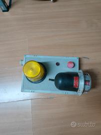 lampeggiante con sirena 220w