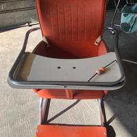 Seggiolone  con girello anni 70 da restaurare