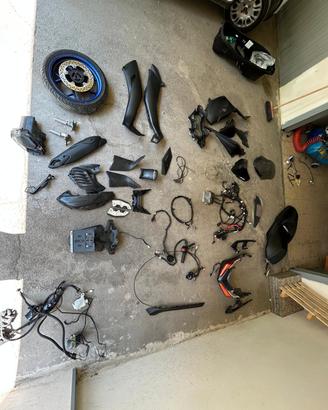 pezzi di ricambio x max 125 2022 