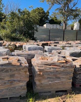 Tegole antiche in stock