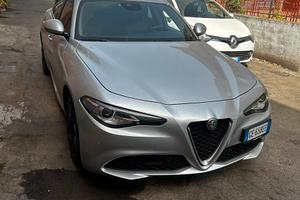 Alfa romeo Giulia 2.2 diese 180CV