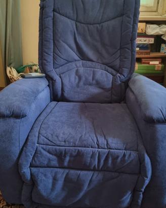 POLTRONA MASSAGGIANTE CON 6 PROGRAMMI