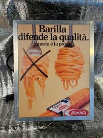 Insegne luminosa Barilla, spaghetti