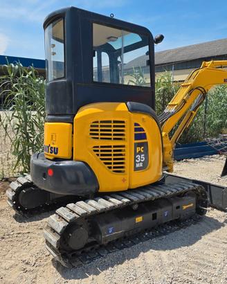 KOMATSU PC 35 MR