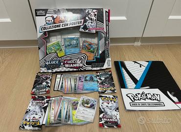 40 carte Pokémon + 3 carte promo + poster