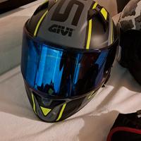 Casco integrale  givi