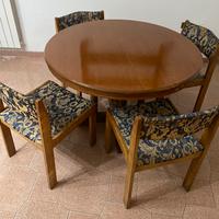 Tavolo rotondo allungabile con 4 sedie