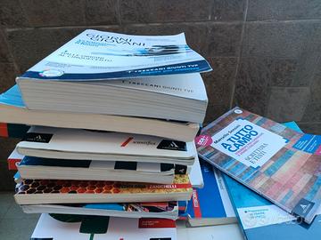 Libri scolastici Scuola superiore Liceo