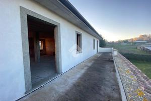 PORZIONE DI BIFAMILIARE A MONTEFIASCONE