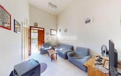 AMPIA SOLUZIONE INDIPENDENTE AL PIANO TERRA