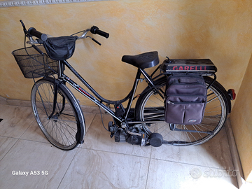 Bicicletta con motore