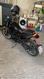 Vendo moto Benelli "Leoncino"500 cilindrata