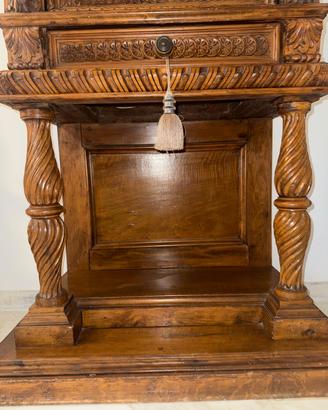 Mobile Stile rinascimentale