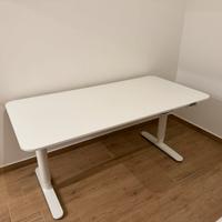 Scrivania BEKANT IKEA 160×80 elettrica