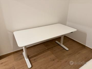 Scrivania BEKANT IKEA 160×80 elettrica