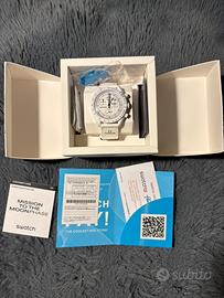 Moonswatch omega snoopy white nuovo, certificato