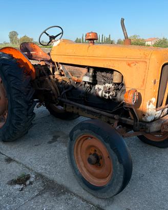 Trattore fiat OM 513