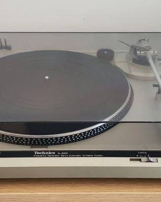 Giradischi Technics SL-B200 (Made in Japan)