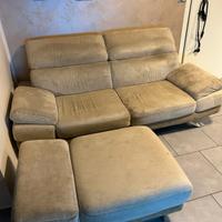 divano 3 posti + pouf