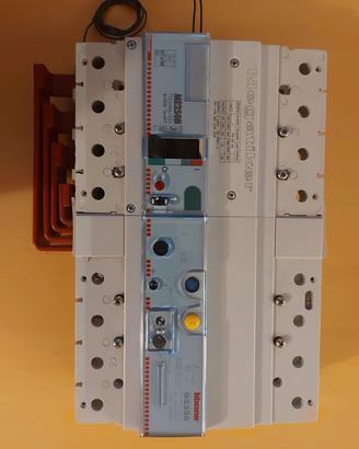 interruttore magnetotermico b ticino