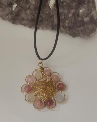 collana in pietra rosa con cuore cordino velluto 