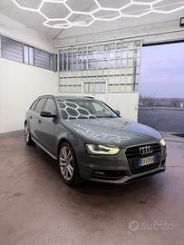 Audi A4 2.0 TDI S-Line multitronic