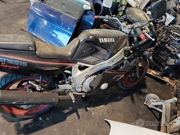 Yamaha FZR 600 Genesis 