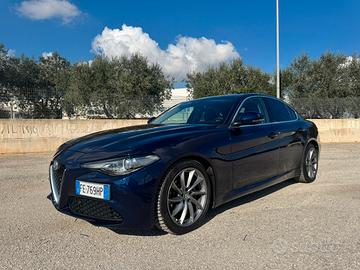 Alfa Romeo Giulia 2.2 diesel 180cv at8