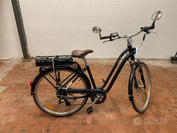 Bici città elettrica a pedalata assistita ELOPS900