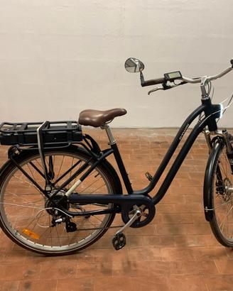 Bici città elettrica a pedalata assistita ELOPS900