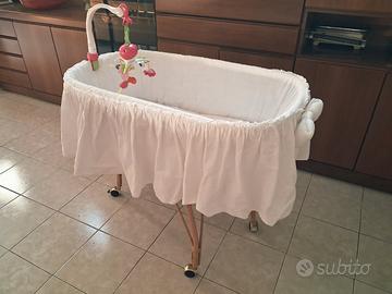 Culla in vimini vintage